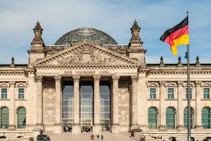 Almanya Arap ülkelerince camilere yapılan yardımları denetleyecek