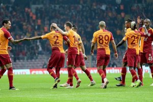 Galatasaray'dan 2. devreye bol gollü başlangıç
