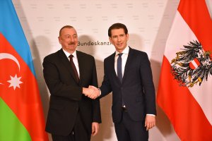 Aliyev ve Kurz Avusturya'da görüştü