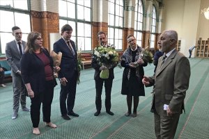 İsveç Meclis Başkanından Stockholm Camisi'ne taziye ziyareti