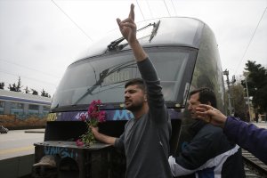 Yunanistan'da göçmenler Atina garında eylem yaptı