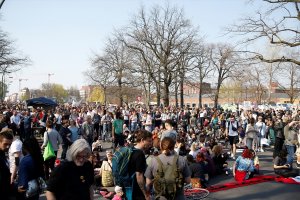 Almanya'da konut kiralarındaki artış protesto edildi