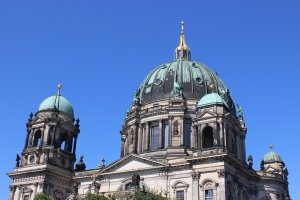 Almanya'da kiliselerin üye sayısı gittikçe azalıyor