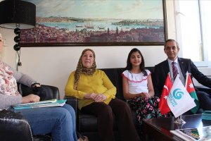 Amman'da Türkçe öğrenmek için anne, kız ve torun aynı sınıfta