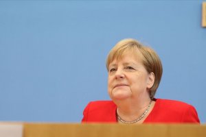 Başbakan Merkel, ' İran-ABD geriliminde diplomatik her imkan kullanılmalı'