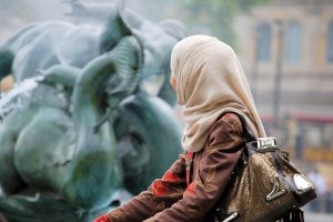 Berlin'de iki Türk kadınına ırkçı saldırısı