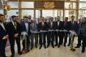DİTİB Center’da yeni dükkanlar açıldı