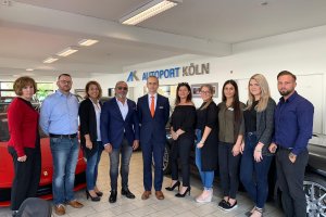 Köln Başkonsolosu Erciyes, AK Autoport’u ziyaret etti