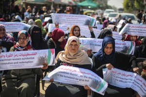 İsrail'in Gazze Şeridi'ne uyguladığı ablukaya kadınlardan protesto