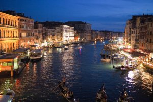 Venedik kentini ziyaret etmek isteyenler giriş ücreti ödeyecek
