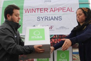 Avustralya merkezli kuruluştan Suriyeli aileye gıda yardımı