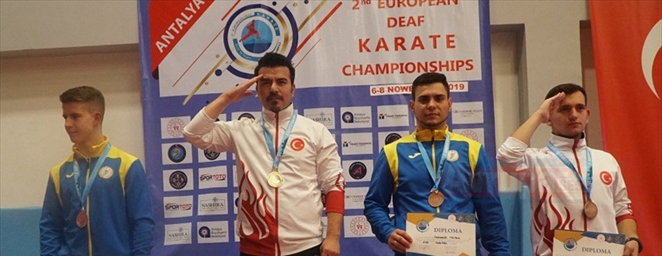 İşitme Engelliler Avrupa Karate Şampiyonası'nda 1 altın, 9 bronz madalya elde etti