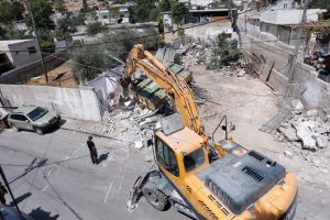 İsrail Batı Şeria ve Doğu Kudüs'te Filistinlilerin evlerini yıktı