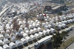 Elazığ ve Malatya depreminin ardından yaraları sarılıyor