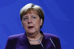 Merkel AB'nin yasa dışı göçle mücadele misyonunun göden geçirilmesini istedi