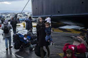 Yunan hükümeti haftada 200 göçmeni geri göndermeyi hedefliyor
