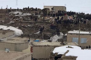 İran'daki depremin etkisi Van'ın köylerini vurdu