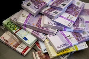 Almanya Belediye kasalarına para akıtıyor