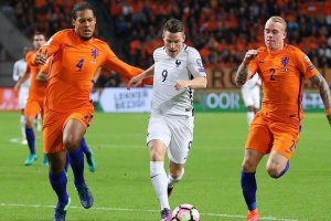Hollanda'da futbol karşılaşmaları 1 Eylül'e kadar oynanmayacak