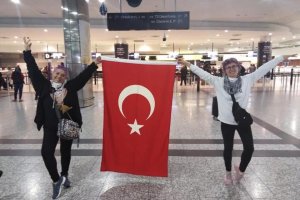 Avustralya'daki Türk vatandaşları özel uçakla Türkiye'ye dönüyorlar
