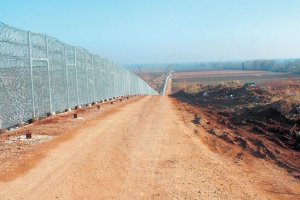 Emekli Yunan subaylar Türkiye Yunan sınırı’na çit kampanyası başlattı