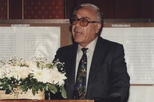 IRCICA jüri üyesi Hattat Profesör İhsan Adham hayatını kaybetti