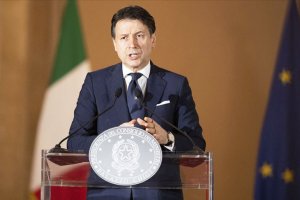 İtalya Başbakanı Conte: Aşı bulununcaya kadar bekleyeceğiz