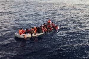 Yunanistan 93 sığınmacı geri itti