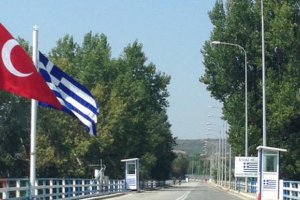 Türkiye’den sonra Yunanistan da karantina sürecini kaldırdı
