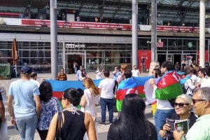 Almanya'nın Köln kentinde Ermenistan'ın saldırıları protesto edildi