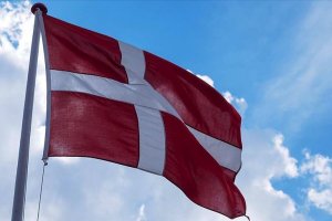 Danimarkalı ırkçı parti üyeleri Stockholm'de Kur'an yakma provokasyonu