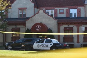 ABD'de cenaze evine yapılan silahlı saldırıda 7 kişi yaralandı
