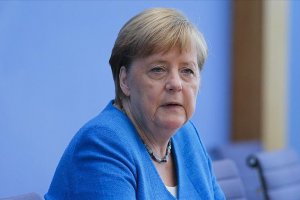 Başbakan Merkel 'Dağlık Karabağ'da çatışmaların durdurulması' çağrısı yaptı
