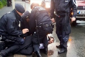 Alman polisi yine dehşet saçtı