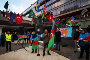 İsveç'te, Ermenistan'ın Azerbaycan saldırılarına protesto