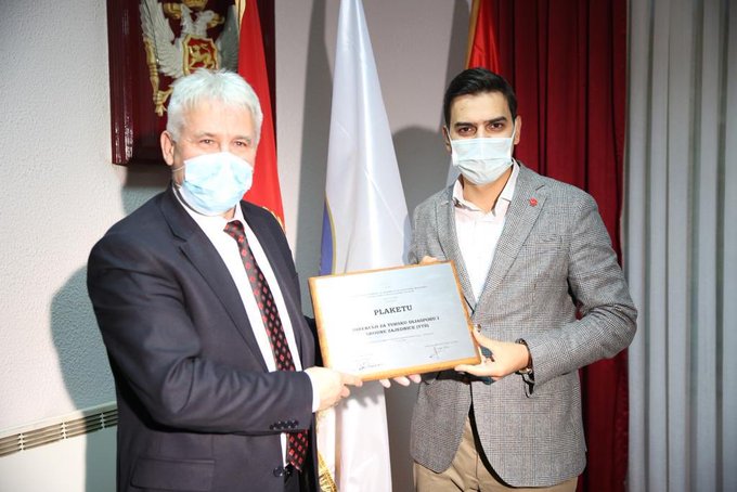 YTB, Karadağ’da Rojaye Belediye ödülüne layık görüldü