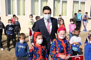 YTB Başkanı Eren, Kuzey Makedonya'da yörük köylerini ziyaret etti