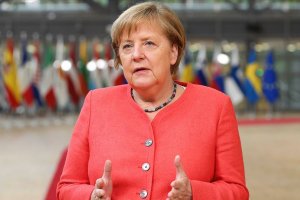 Merkel ülkede yeni alınan Kovid-19 tedbirleri gerekli ve orantılı