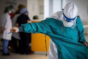 Türkiye'de son 24 saatte 2 bin 343 kişiye yeni tip koronavirüs (Kovid-19) tanısı konuldu, 79 kişi ya