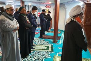 Güney Afrikalı Müslümanlar, İzmir'de hayatını kaybedenler için gıyabi cenaze namazı kıldı
