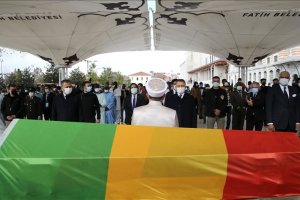 Mali eski Cumhurbaşkanı Toure İstanbul'dan son yolculuğuna uğurlandı