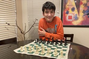 ABD'de yaşayan 12 yaşındaki Türk çocuk, satrançta dünya genelinde ilk 100'e girdi