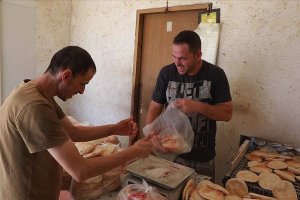 Filistin'de fırın işleten engelli kardeşler engel tanımıyor