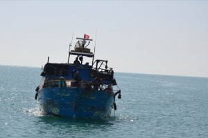Tunus açıklarında göçmen teknesi battı 