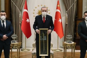 Cumhurbaşkanı Erdoğan, Viyana'daki terör saldırısında yaralanan Türkleri kabul etti