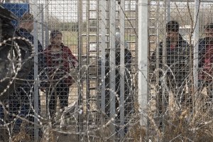 Macaristan'a girmek isteyen sığınmacılar engellendi