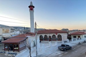 Afrin'deki Ömer Bin Hattab Camii ve Nebi Huri Türbesi restore edildi