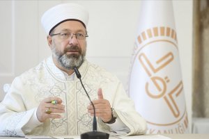 Diyanet İşleri Başkanı Yunanistan Başpiskoposu İeronimos'un Müslümanlara hakaret etmesine tepki