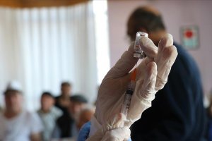 Türkiye'de Kovid-19 aşısı yapılan kişi sayısı 1 milyonu geçti