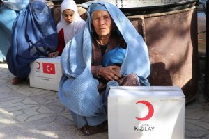 Türk Kızılay'dan Afganistan'da 500 aileye gıda yardımı 